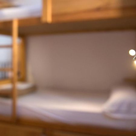 Crux Albergue Adahuesca エクステリア 写真