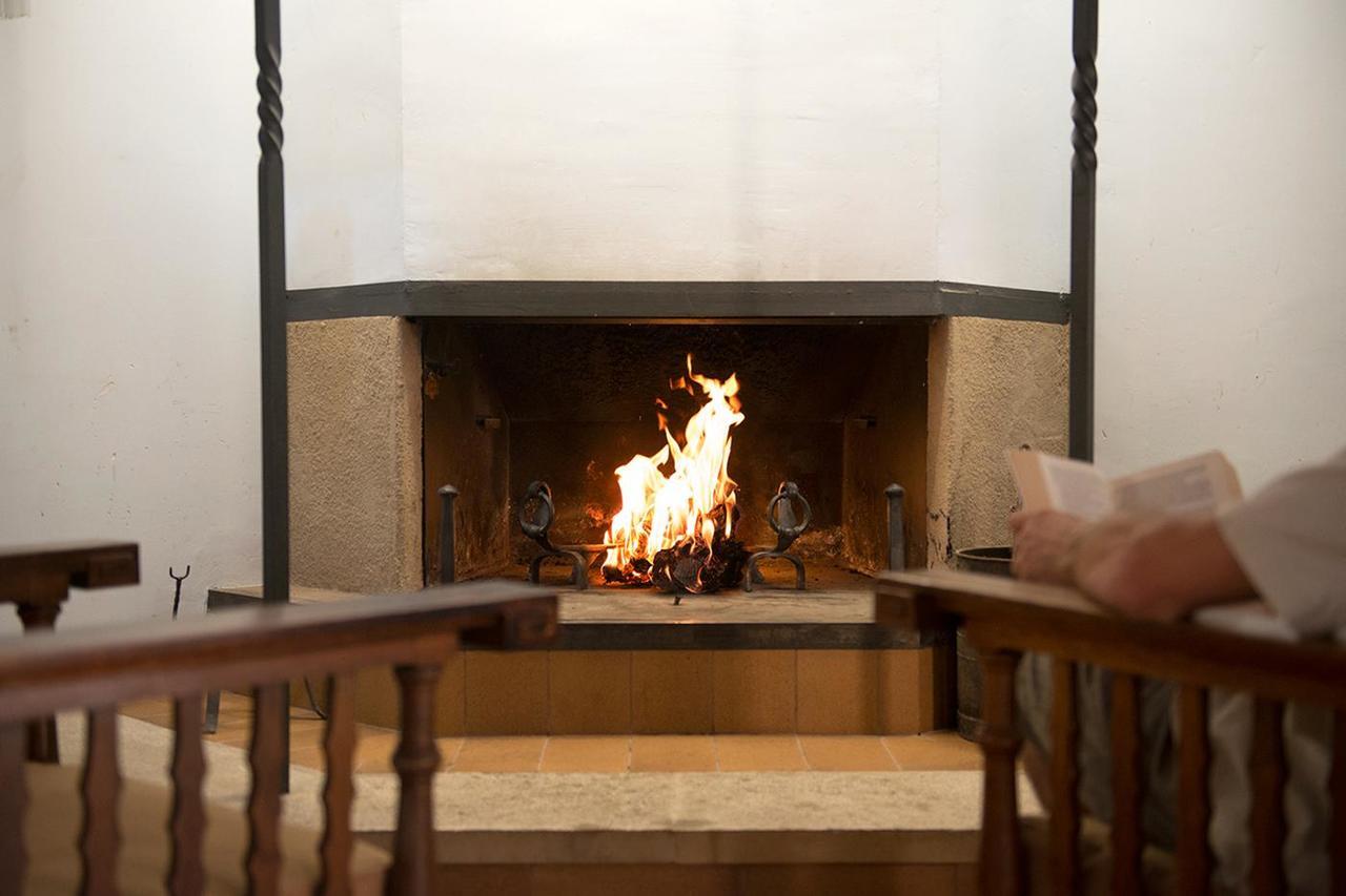 Crux Albergue Adahuesca エクステリア 写真