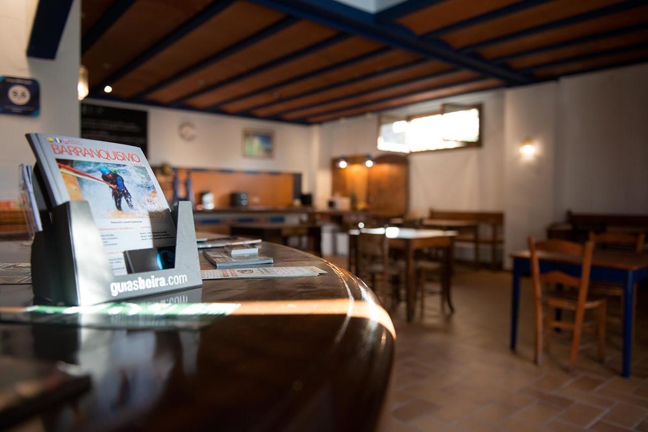 Crux Albergue Adahuesca エクステリア 写真
